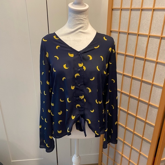 Charming Charlie M Blue Yellow Banana long sleeve tie front button blouse top - Picture 1 of 4